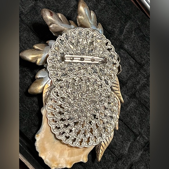 Large Floral Leaf Statement Brooch in Aged Silver Cast Seashell